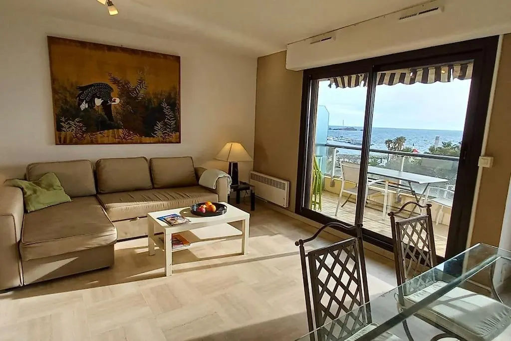 Vue Mer Exceptionnelle-Piscine Saint-Raphael  France