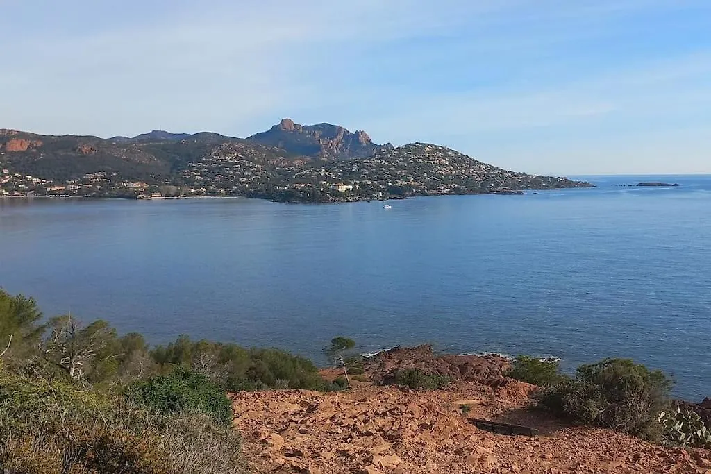 Apartment Vue Mer Exceptionnelle-Piscine Saint-Raphael